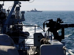 ВМС Британии сопроводят российские корабли через Ла-Манш