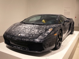 «Ломай меня полностью»: посетителям музея дали отвести душу на Lamborghini за 170 тысяч долларов