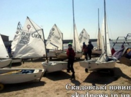 Яхтсмены готовятся к Всеукраинским соревнованиям в Скадовске