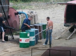 На Буковине разоблачили подпольные цехи по добыче нефти-сырца