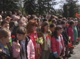 В Чернигове во время митинга-реквиема ученик потерял сознание