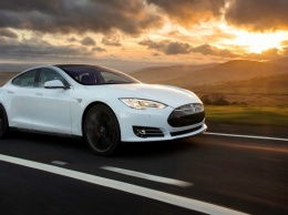 В США понизили рейтинг электромобилей Tesla