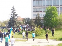 Первомай в Херсоне: украинские активисты разогнали митинги коммунистов - опубликованы фото и видео