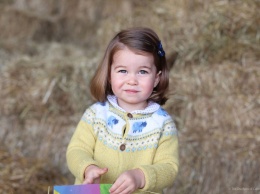 Принц Уильям и Кейт поделились новым фото принцессы Шарлотты