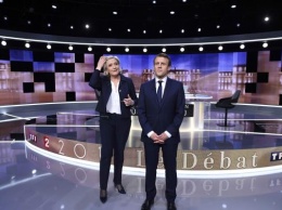 Во Франции прошли дебаты Ле Пен и Макрона в преддверии второго тура выборов