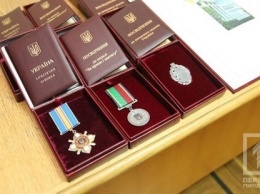 Криворожскую бункеровщицу наградили медалью "За труд и доблесть"