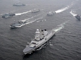 Латвия обнаружила три военных корабля РФ возле своих территориальных вод