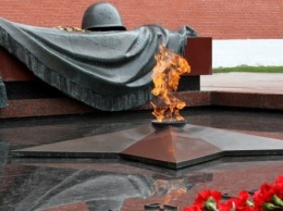 В Москве началась Церемония празднования 50-летия Вечного огня у Могилы Неизвестного солдата