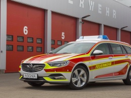 Новый универсал Opel Insignia Sports Tourer подготовили к «пожарной» службе