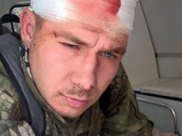 В Днепр Победы возле памятника Славы проломили голову герою АТО