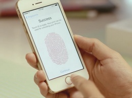 Apple знает, как сделать Touch ID на задней панели iPhone удобным