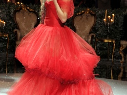 История красного платья Valentino