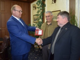 Бахарева наградили медалью «Воссоединение Крыма и Севастополя с Россией» (ФОТО)