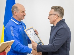 В Днепровском горсовете наградили спортсменов - победителей престижных международных соревнований
