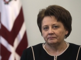 Премьер Латвии отказалась давать интервью на русском языке