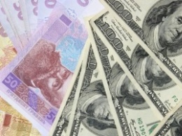 Минфин закладывает нынешний курс гривни к доллару в бюджет на 2016 год