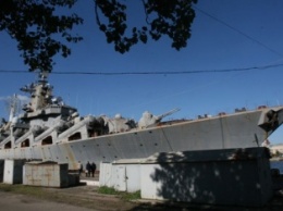 Ракетный крейсер «Украина» будет продан, - вице-адмирал Сергей Гайдук