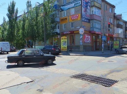 Коммунальщики отремонтировали перекресток на проспекте Труда и улице Свободы