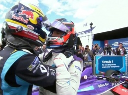 Формула E: Гонку в Париже выиграл Себастьен Буэми