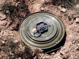 В Донецкой области тракторист наехал на мину