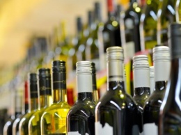 Штрафы за продажу нелегального алкоголя в Украине не пересматривались 17 лет - ассоциация