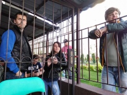 В Киеве охранники ЖЭКа и застройщика заперли в подвале людей
