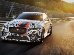Компания Jaguar анонсировала дебют 600-сильного седана XE SV Project 8