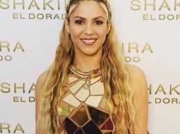 Шакира покорила публику в золотом наряде на презентации нового альбома