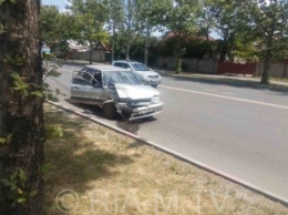В Запорожской области два авто серьезно пострадали в результате аварии