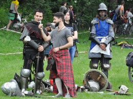 Жители Днепра перевоплотились в шотландцев