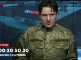 Надежду Савченко в военной форме перепутали с Захарченко