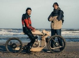 Создан экологичный деревянный мотоцикл, который использует водоросли как горючее