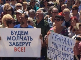 Не прошло и пяти лет: крымчане решили устроить Майдан