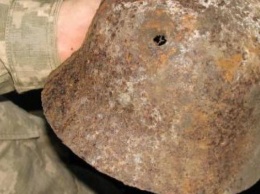 Немецкий солдат по боевому с жетоном был найден в Маяцом лесу