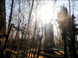В Одессе осквернившего могилы мужчину приговорили к 4 годам тюрьмы