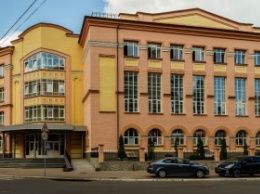 В Киеве уволили 5 директоров учебных заведений за коррупцию