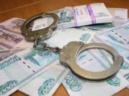 В Нижневартовске правоохранитель попался на взятке в 4 миллиона рублей