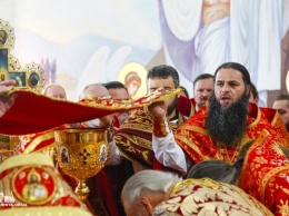 В Аккермане православные Московского патриархата провели масштабный крестный ход "за мир и стабильность"