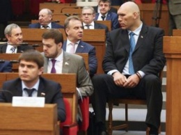 Валуев не поместился в белорусском парламенте (Фото)