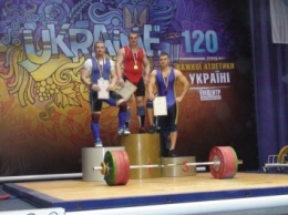 Николаевский штангист Андрей Индычко стал бронзовым призером чемпионата Украины в весе до 85 килограммов
