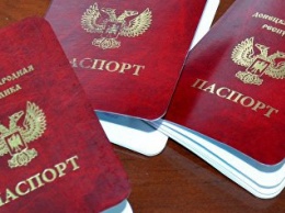 Украинские гастарбайтеры в России поедут в Донбасс за паспортами республик
