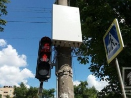 На проспекте 200-летия Кривого Рога установили светофор