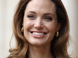 Анджелина Джоли заметно похорошела после развода с Питтом (ФОТО)