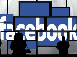 Facebook запретит копировать фотографии чужих профилей