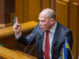Обыски в "Стране": депутат резко раскритиковал действия силовиков