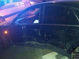 В Харькове водитель "Mitsubishi Lancer" пытался оторваться от "копов", но попал в ДТП (ФОТО)