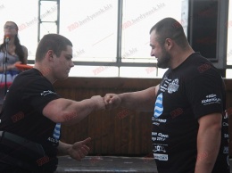 В Бердянске состоялся турнир по силовому многоборью Strongman Open Challenge