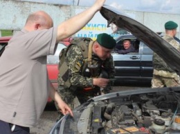 Пограничники не пропустили в оккупированный Крым незаконный груз: появились фото