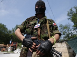 Главарь боевиков сломал нос подчиненному за нежелания воевать на Донбассе