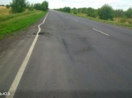 Новая дорога в Херсонской области разрушилась, не прослужив и года (фото)